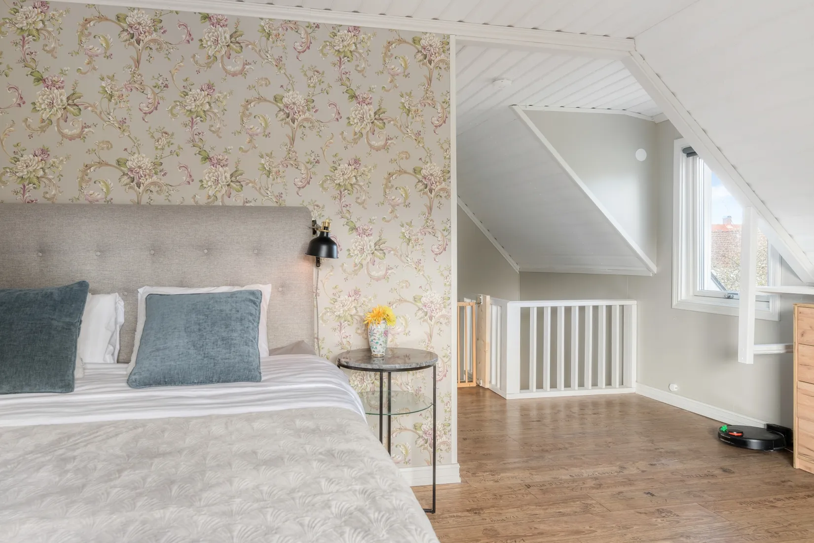 Villa, Bergsbovägen 12, Örby, Mark
