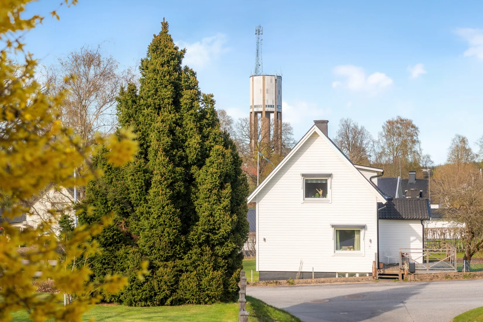 Villa, Bergsbovägen 12, Örby, Mark