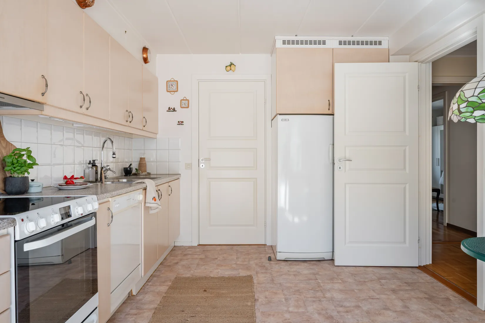 Villa, Radhus, Gräsandsgatan 28, Fågelhöjden, Nacka
