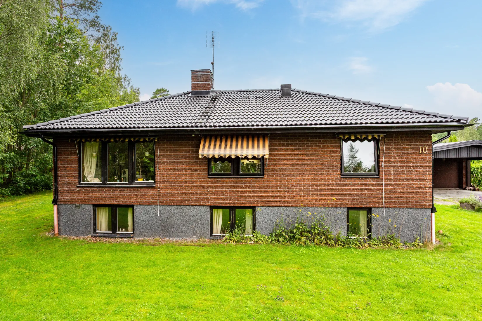 Villa, Menuettvägen 10, Stadsskogen 1, Lindesberg
