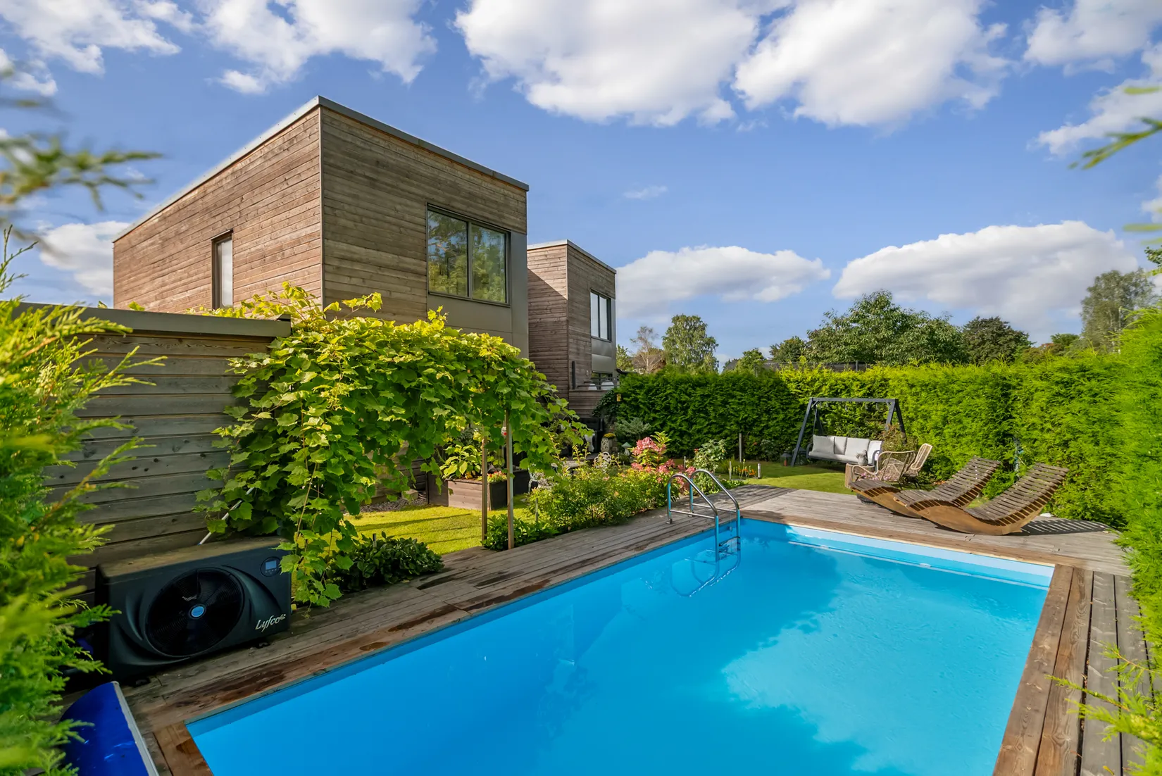 Bostadsrätt, Radhus, Stuterivägen 35, Vattmyra, Järfälla
