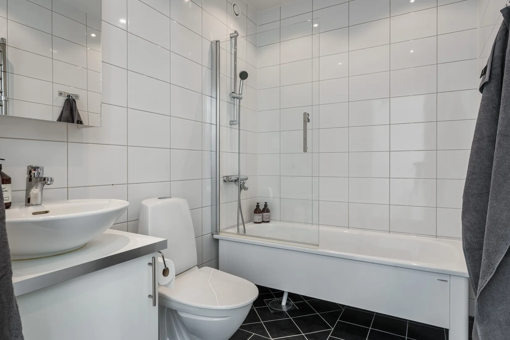 Bostadsrätt, Radhus, Nästegårdsvägen 32C, Lillån, Örebro