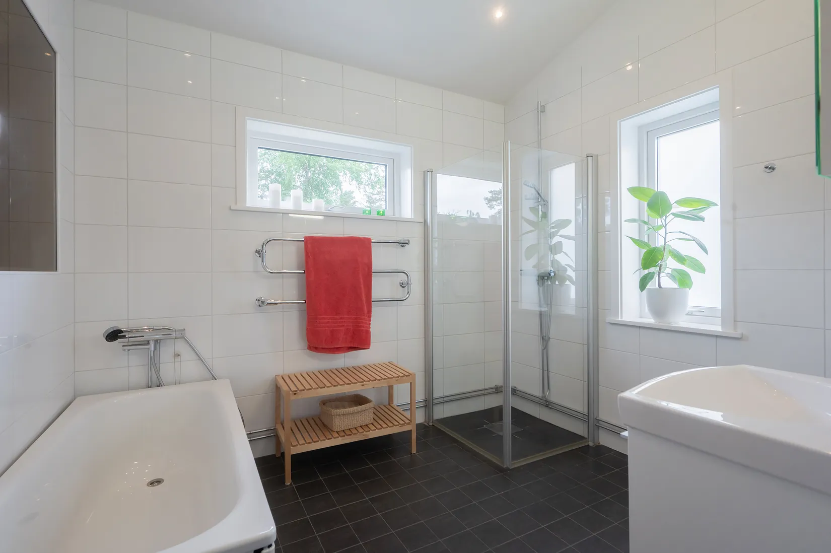 Villa, Näsvägen 13, Kolvik, Värmdö