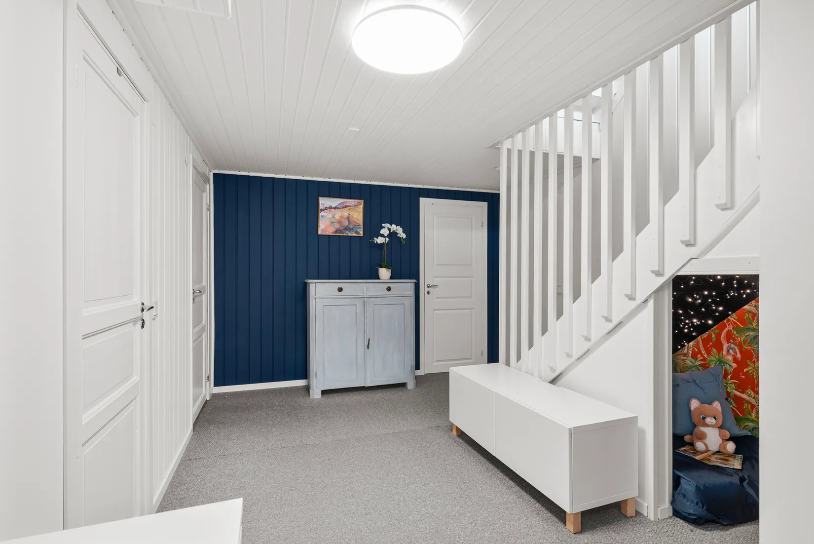 Villa, Radhus, Blåvidegränd 48, Vinsta, Stockholm