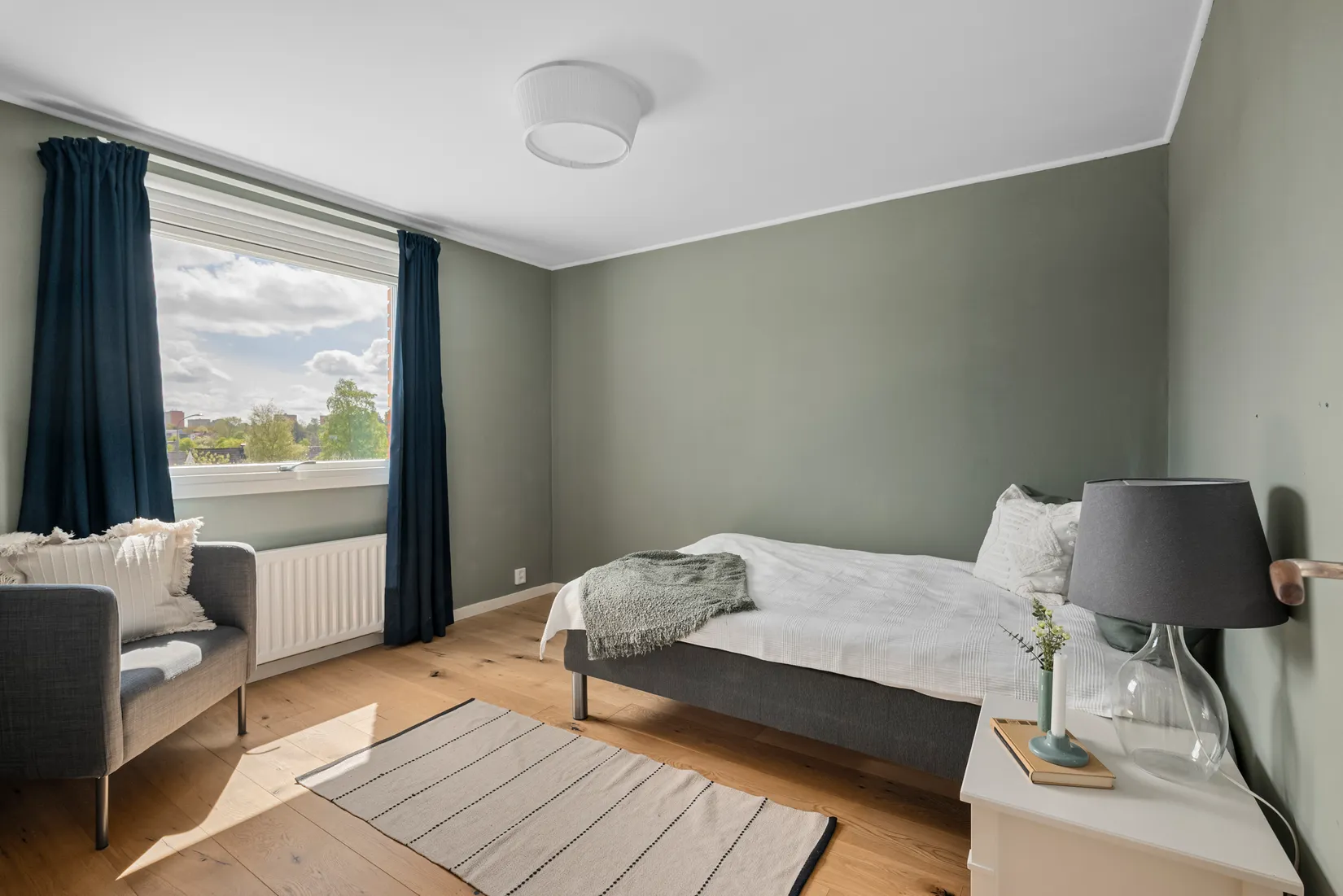 Villa, Radhus, Blåvidegränd 48, Vinsta, Stockholm