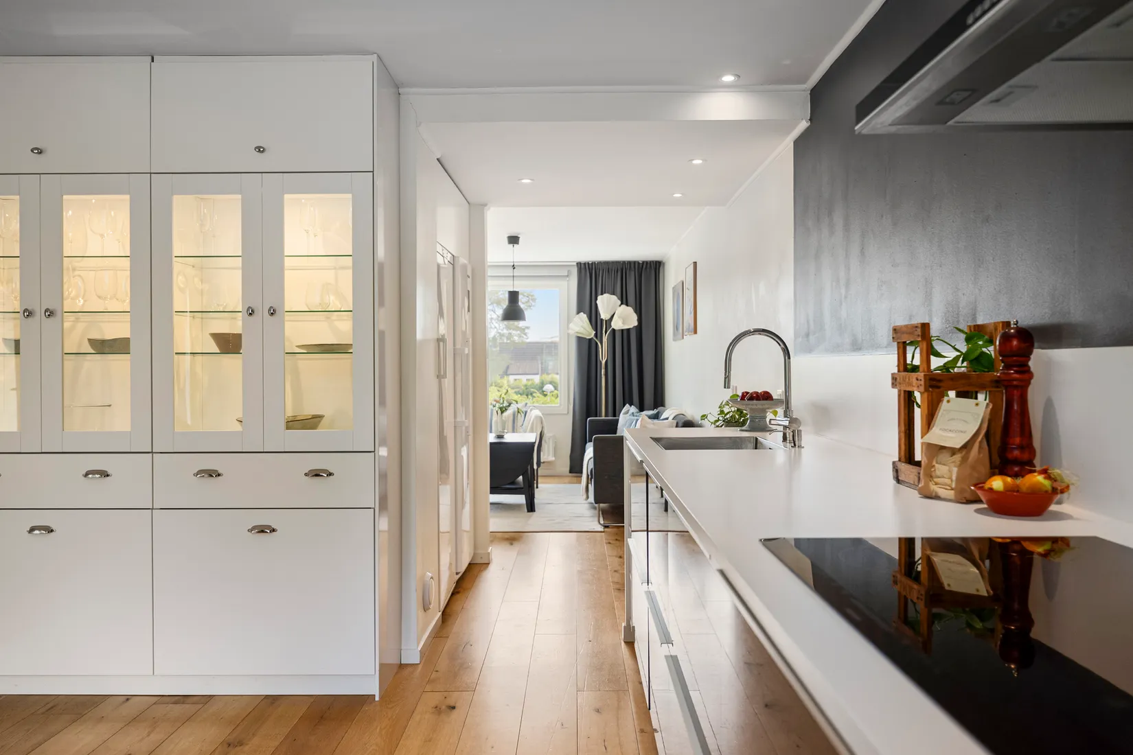 Villa, Radhus, Blåvidegränd 48, Vinsta, Stockholm