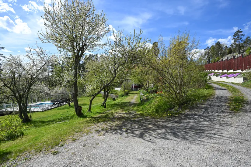 Tomt, Breviksvägen 14B, Brevik, Tyresö
