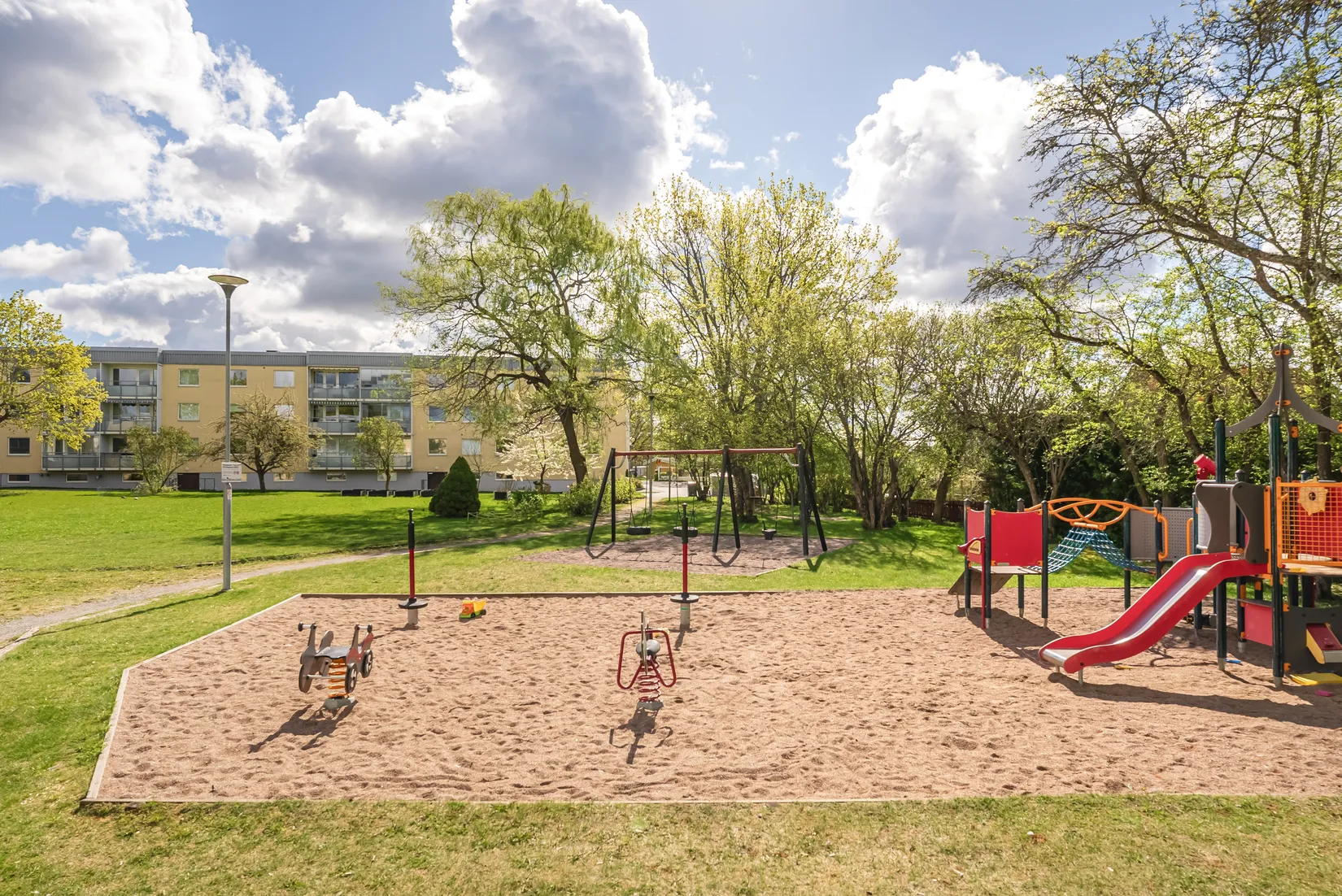 Bostadsrätt, Trädgårdsvägen 13, Runby, Upplands Väsby