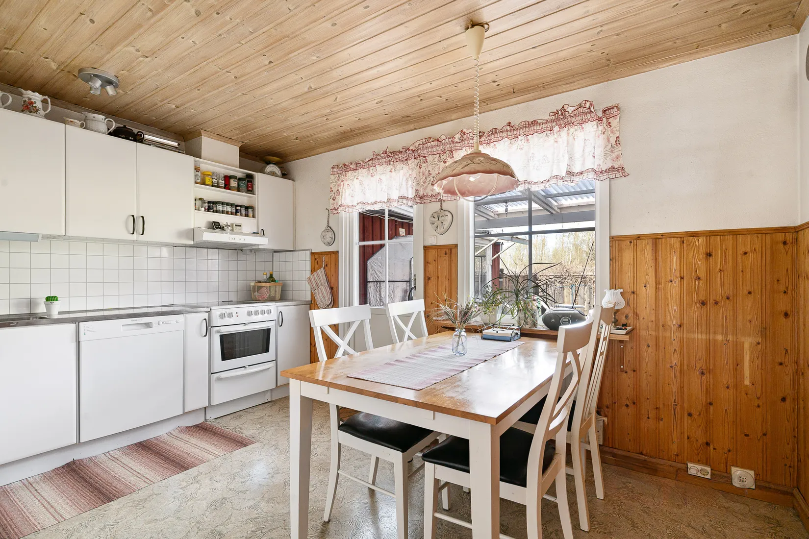 Villa, Täktvägen 33, Surahammar