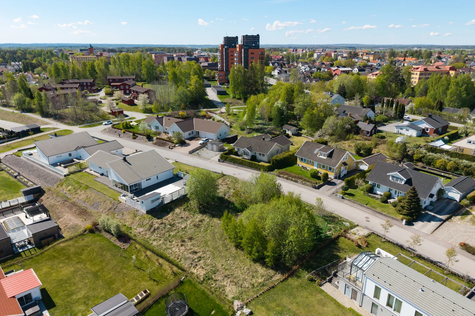 Tomt, Dalagatan 40, Kumla