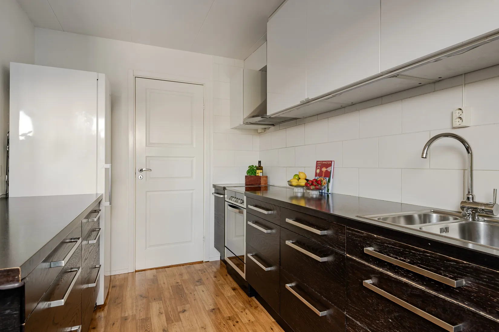 Radhus, Parkgatan 12B, Mjölby