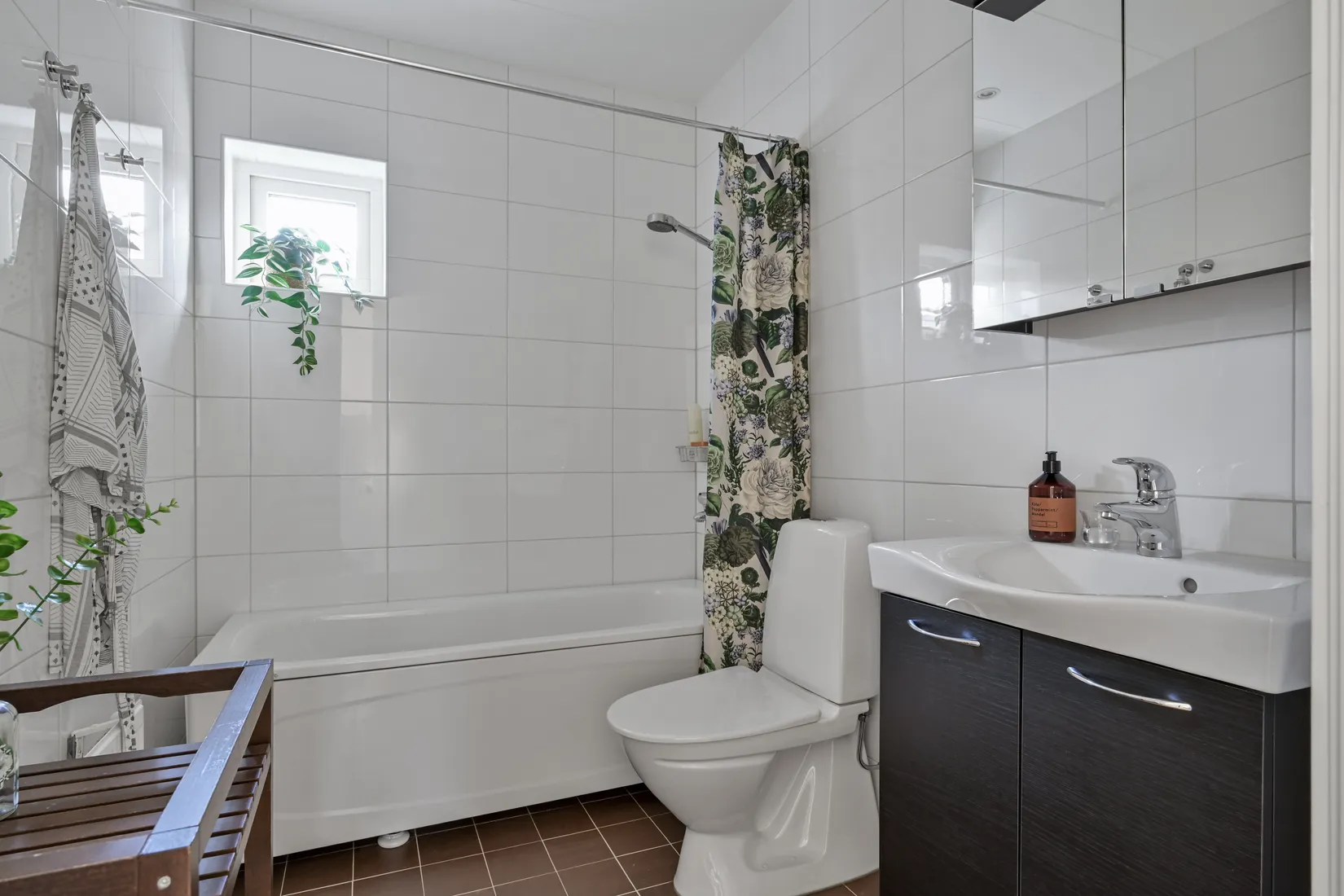 Villa, Norra Årvägen 42, Brunnby Park, Upplands Väsby