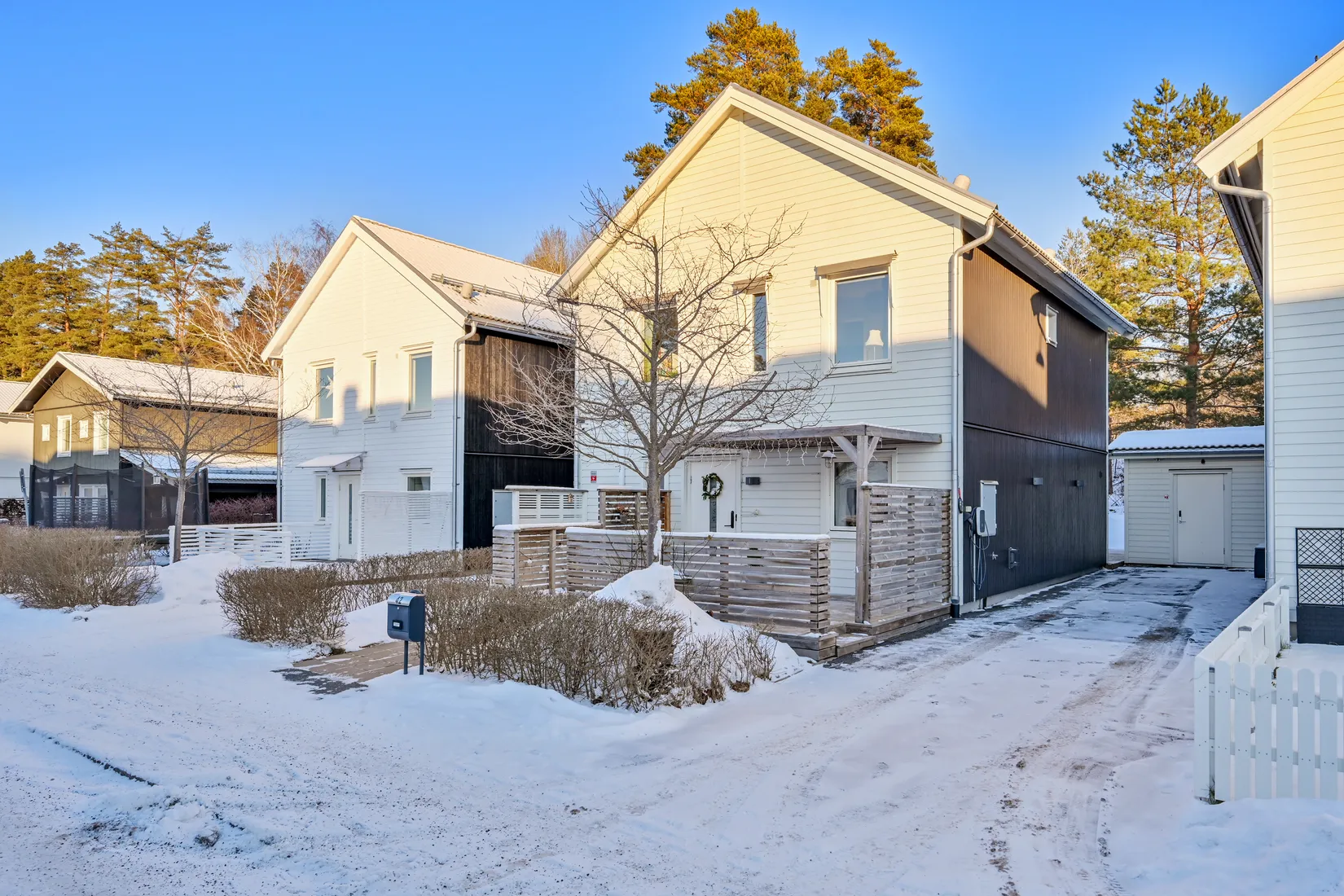 Villa, Norra Årvägen 42, Brunnby Park, Upplands Väsby