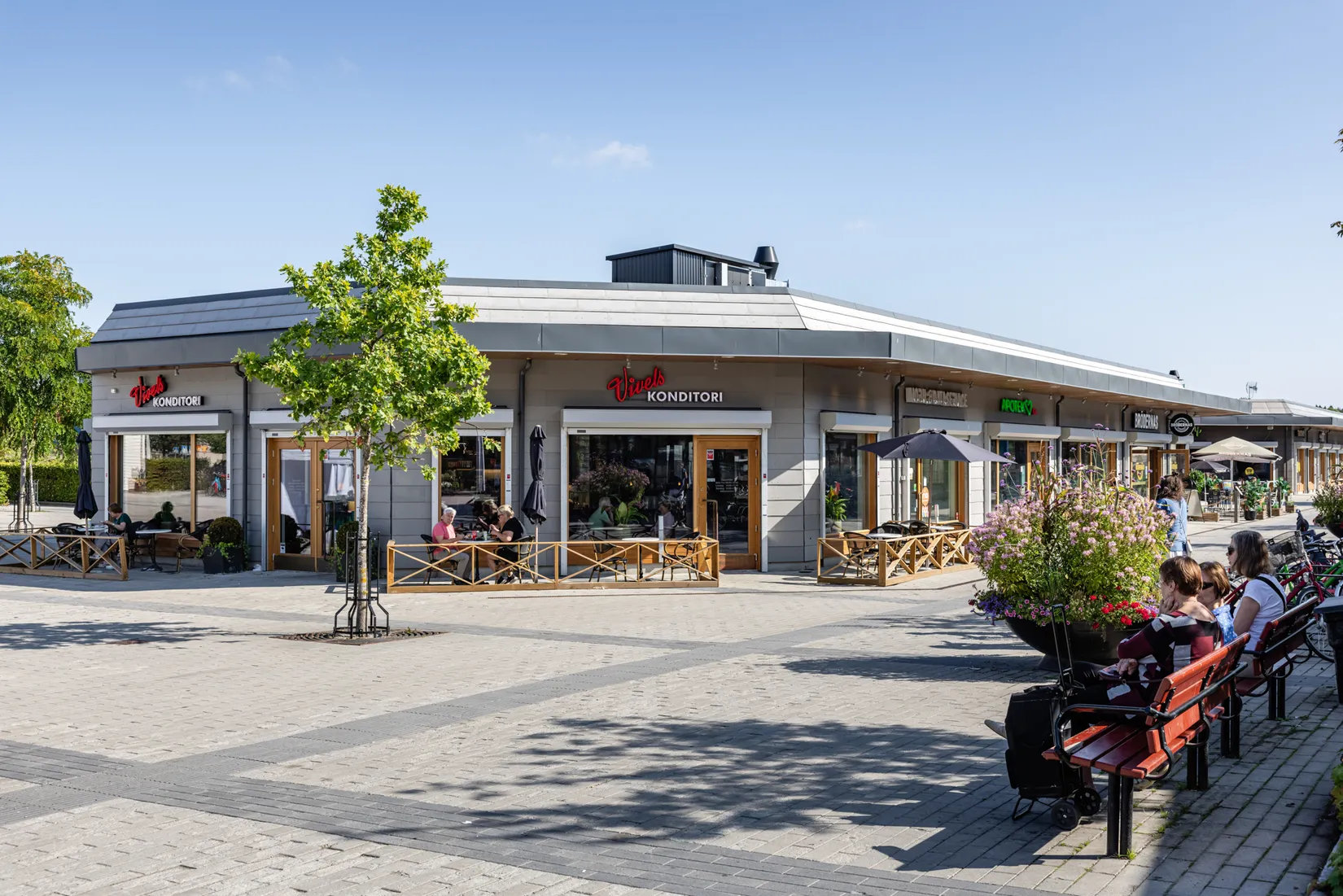 Villa, Radhus, Hasselnötsvägen 7, Viksjö Hummelmora, Järfälla