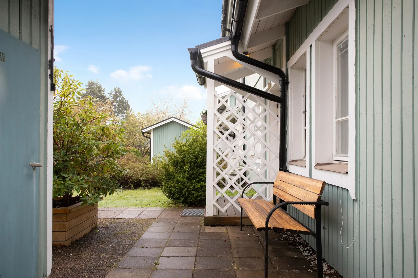 Villa, Radhus, Hasselnötsvägen 7, Viksjö Hummelmora, Järfälla