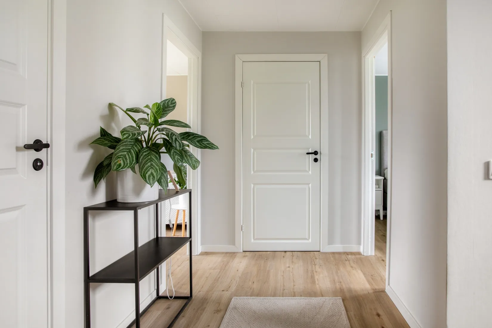 Villa, Radhus, Hasselnötsvägen 7, Viksjö Hummelmora, Järfälla