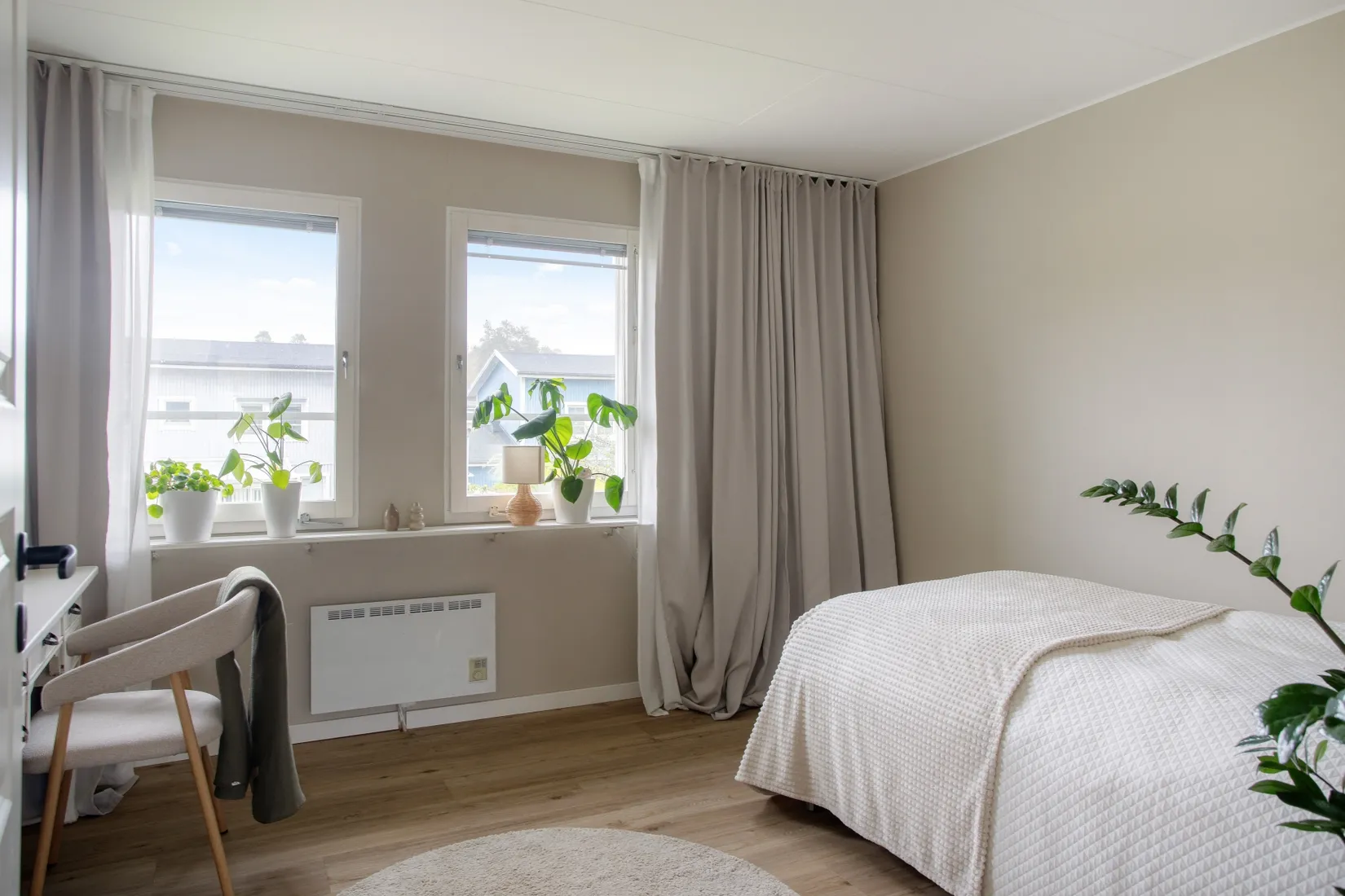 Villa, Radhus, Hasselnötsvägen 7, Viksjö Hummelmora, Järfälla