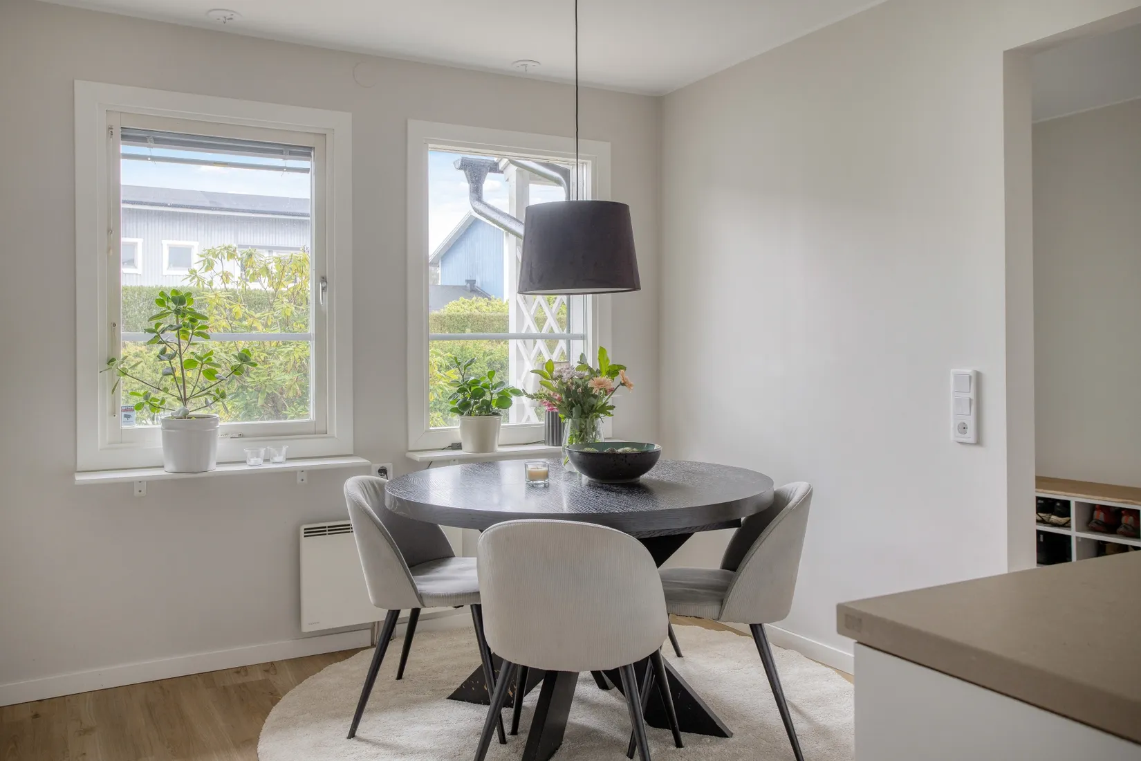 Villa, Radhus, Hasselnötsvägen 7, Viksjö Hummelmora, Järfälla