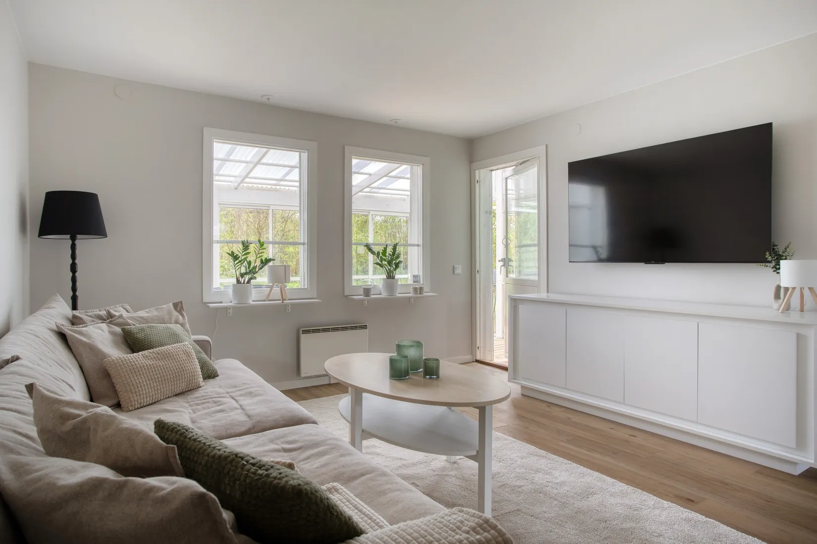 Villa, Radhus, Hasselnötsvägen 7, Viksjö Hummelmora, Järfälla