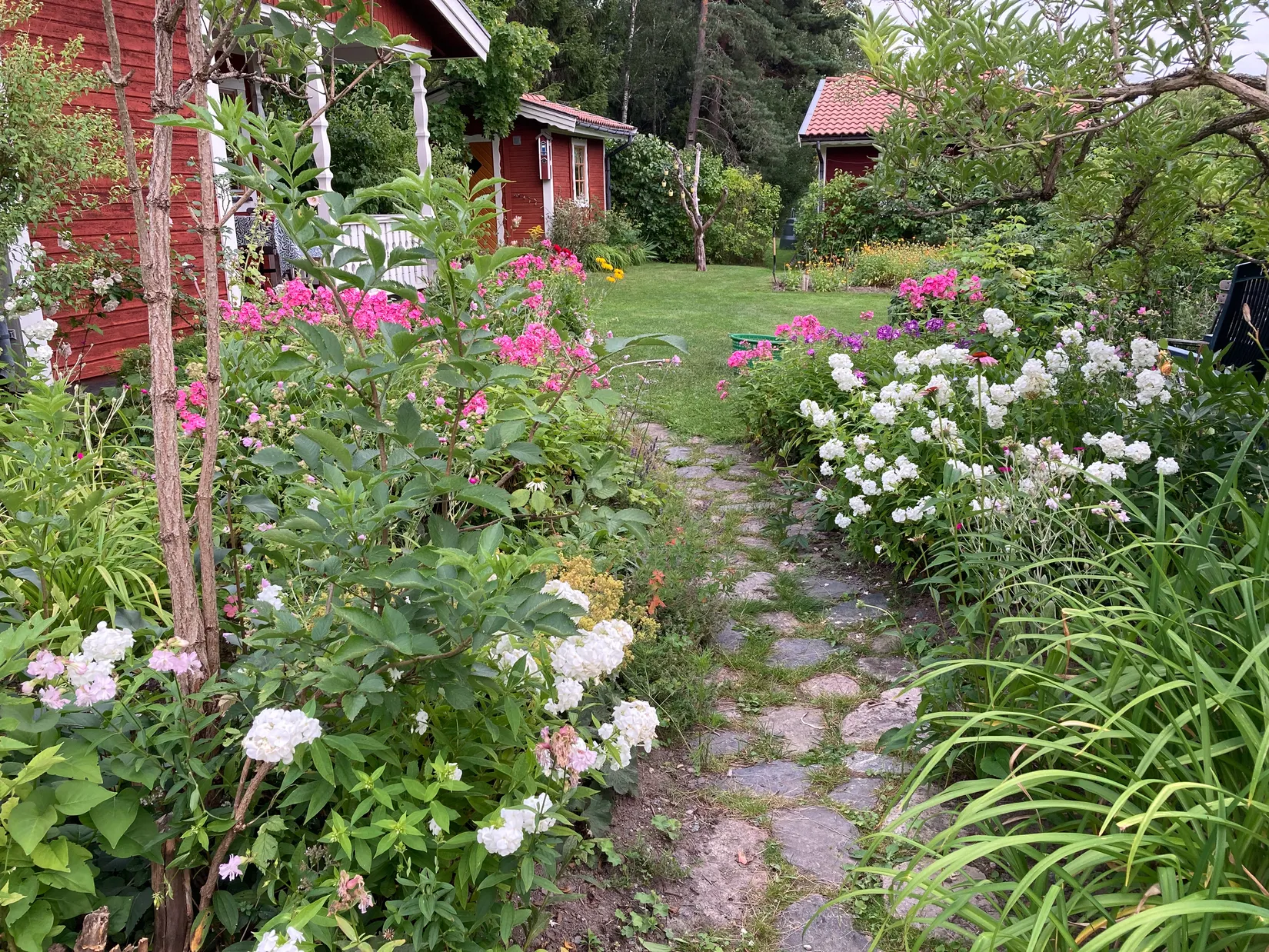 Villa, Svartsjövägen 101, Vallentuna