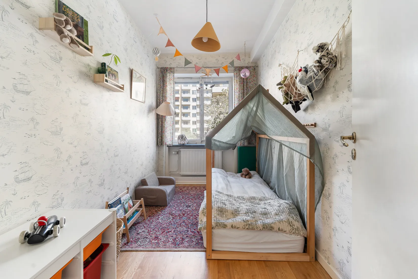 Bostadsrätt, Brantingsgatan 18, 1 tr, Gärdet, Stockholm