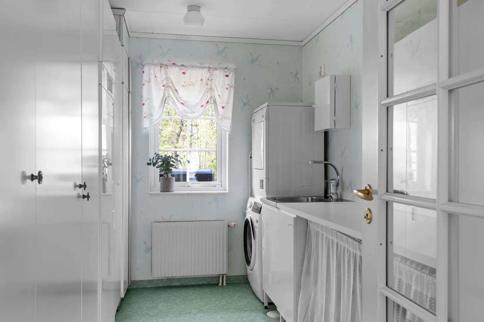 Villa, Långsvängen 40, Botkyrka