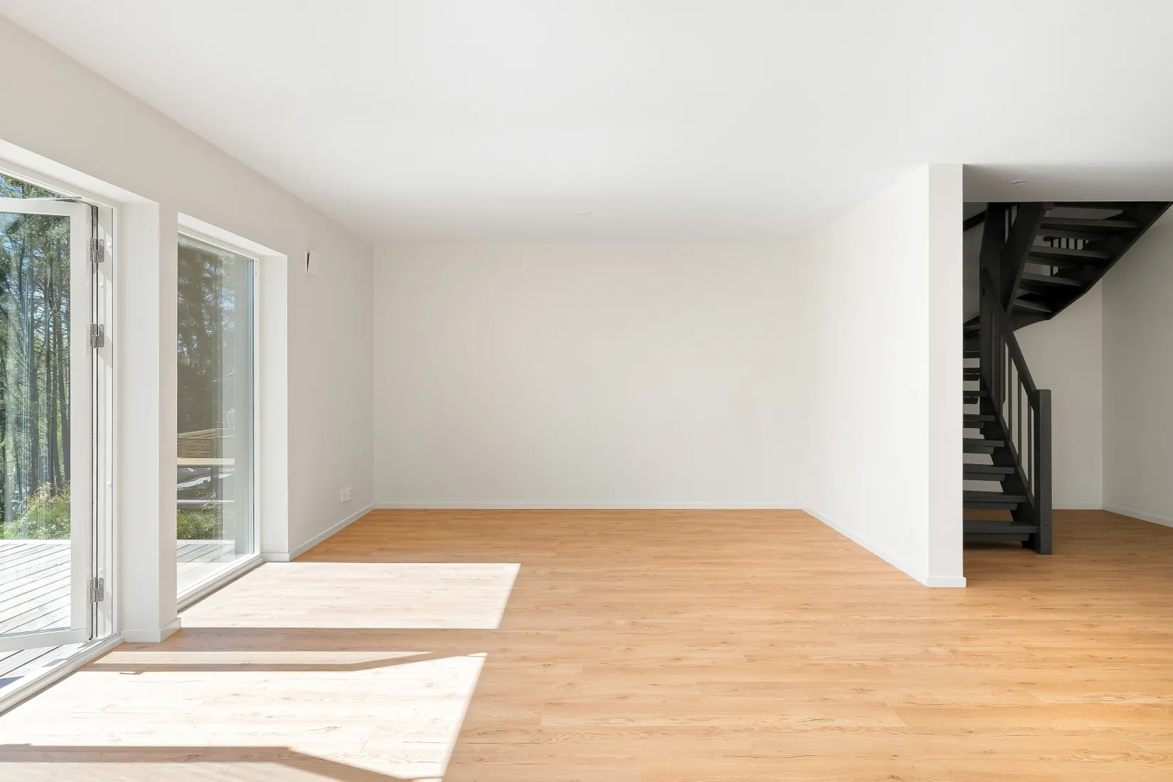 Bostadsrätt, Radhus, Björnkärrsvägen 1H, Svinninge, Österåker