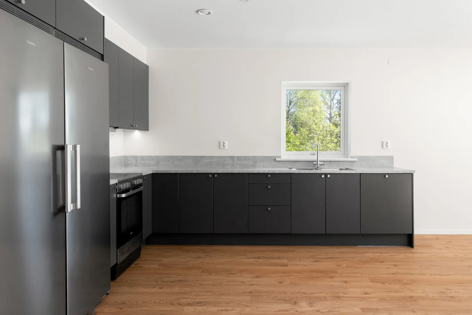 Bostadsrätt, Radhus, Björnkärrsvägen 1H, Svinninge, Österåker