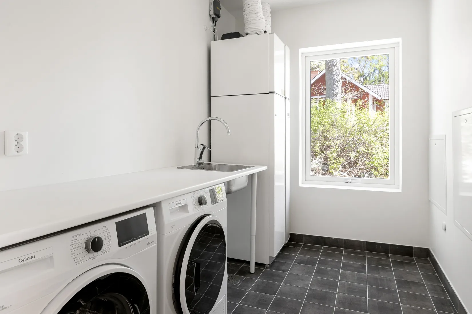 Bostadsrätt, Radhus, Björnkärrsvägen 1H, Svinninge, Österåker