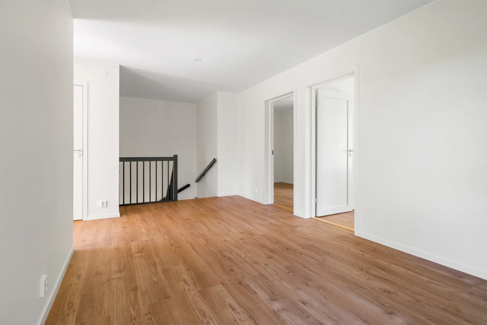 Bostadsrätt, Radhus, Björnkärrsvägen 1H, Svinninge, Österåker