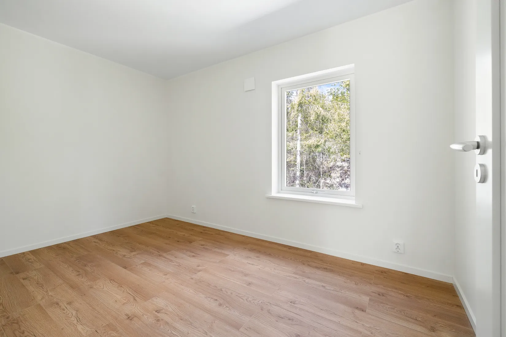 Bostadsrätt, Radhus, Björnkärrsvägen 1H, Svinninge, Österåker