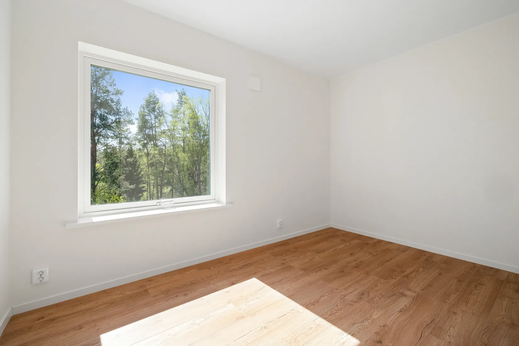 Bostadsrätt, Radhus, Björnkärrsvägen 1H, Svinninge, Österåker