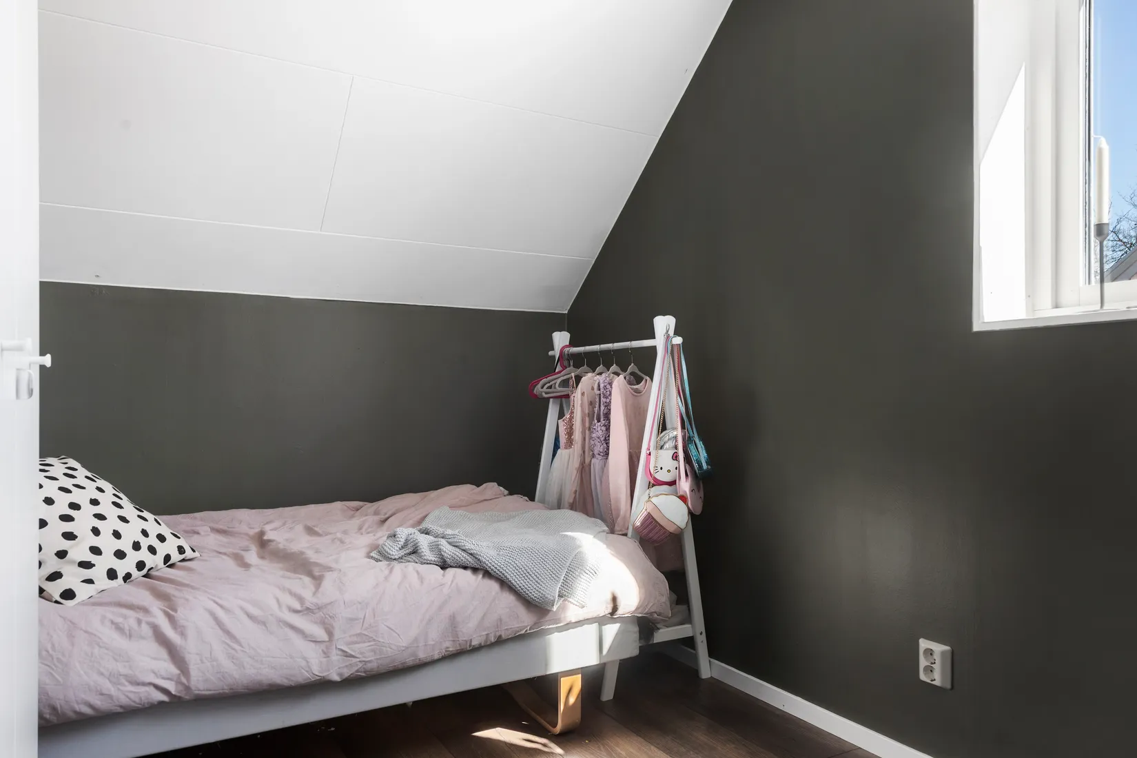 Bostadsrätt, Radhus, Lärkbacken 1B, Frillesås tätort, Kungsbacka