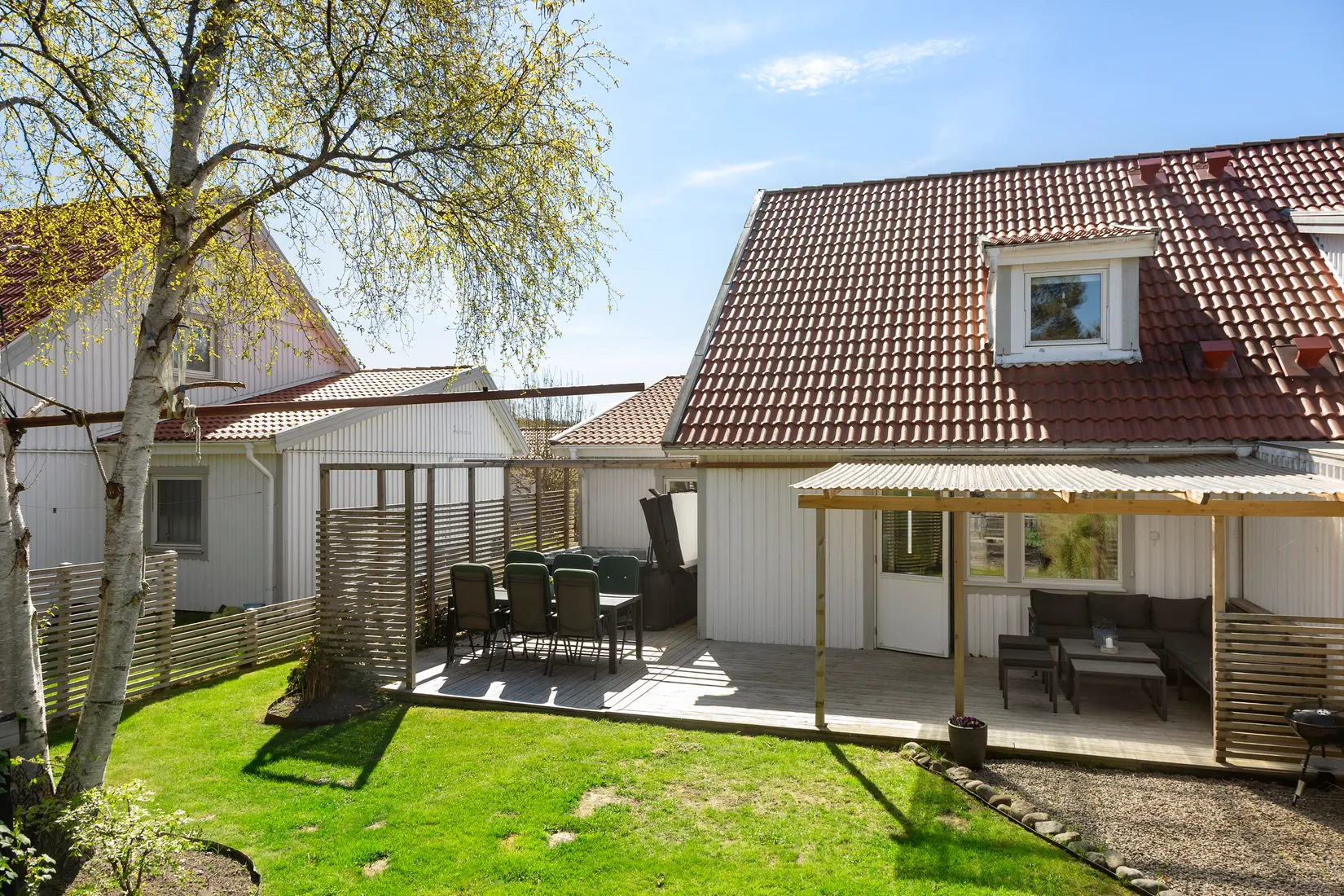 Bostadsrätt, Radhus, Lärkbacken 1B, Frillesås tätort, Kungsbacka