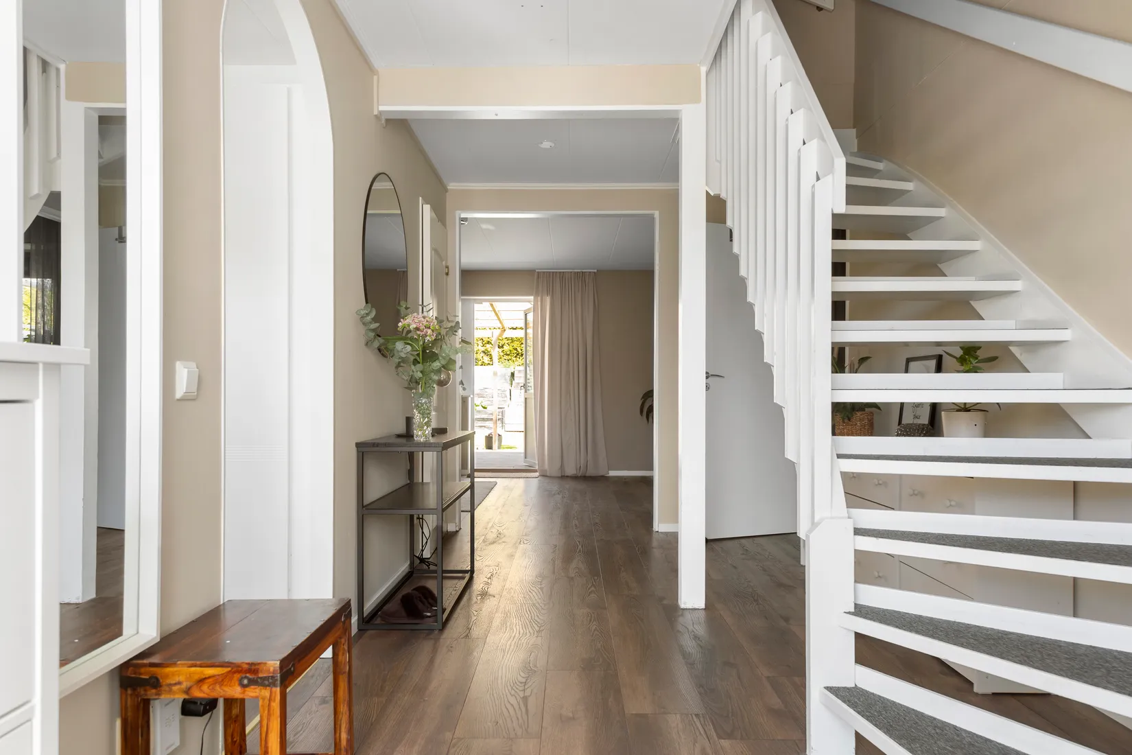 Bostadsrätt, Radhus, Lärkbacken 1B, Frillesås tätort, Kungsbacka