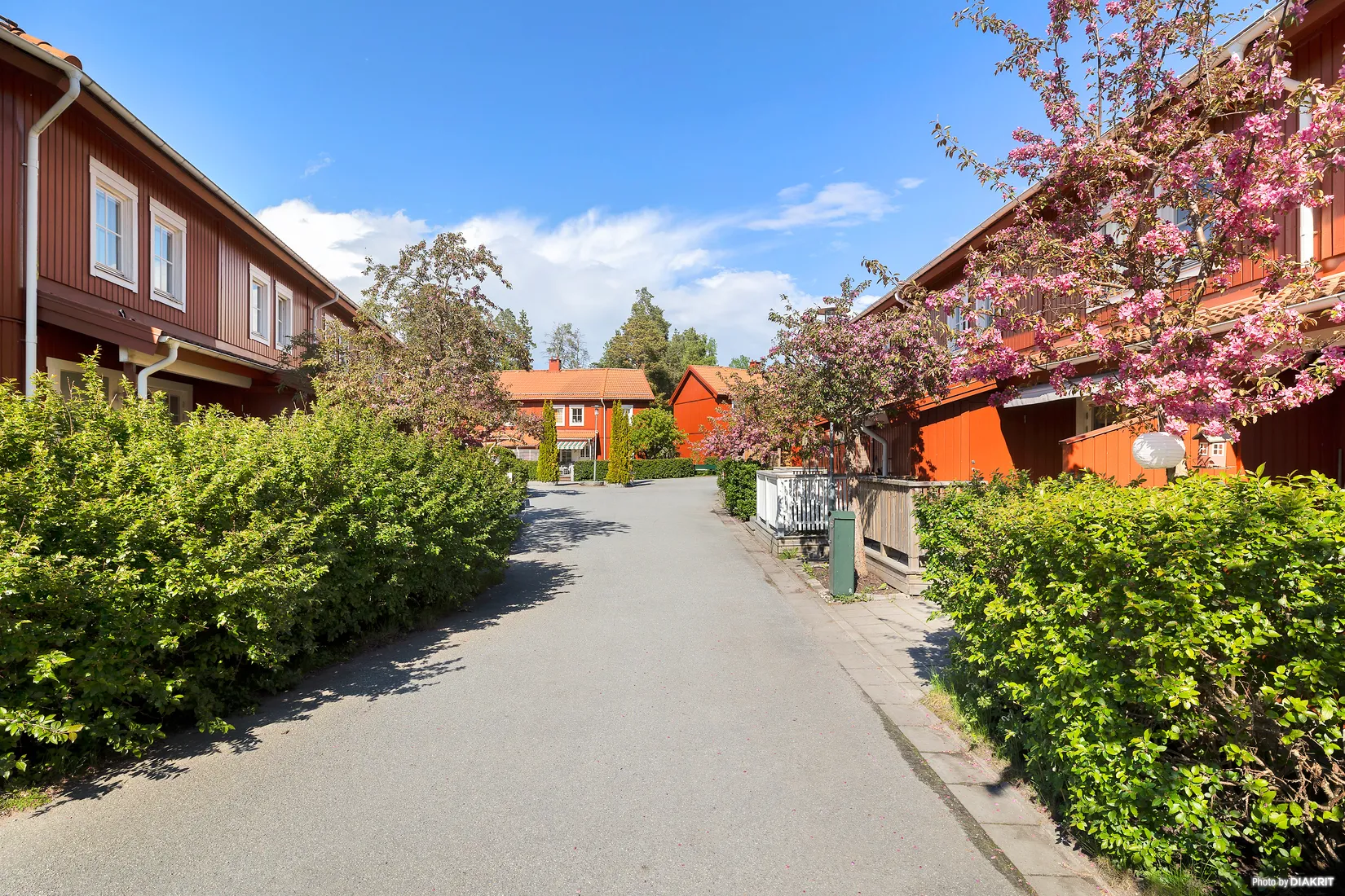 Radhus, Armévägen 52, Gribbylund, Täby