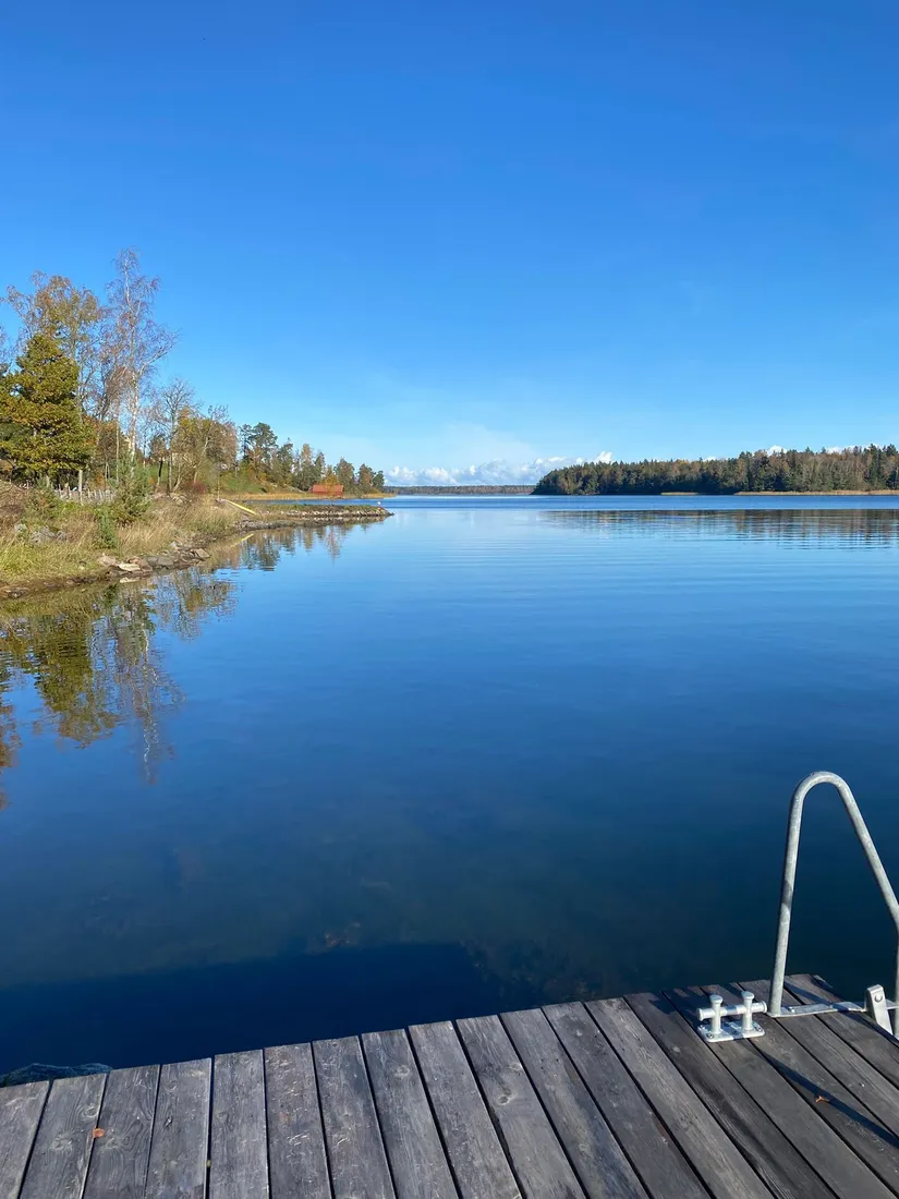 Gård/Skog, Holmsundsvägen 6, Björhövda, Norrtälje