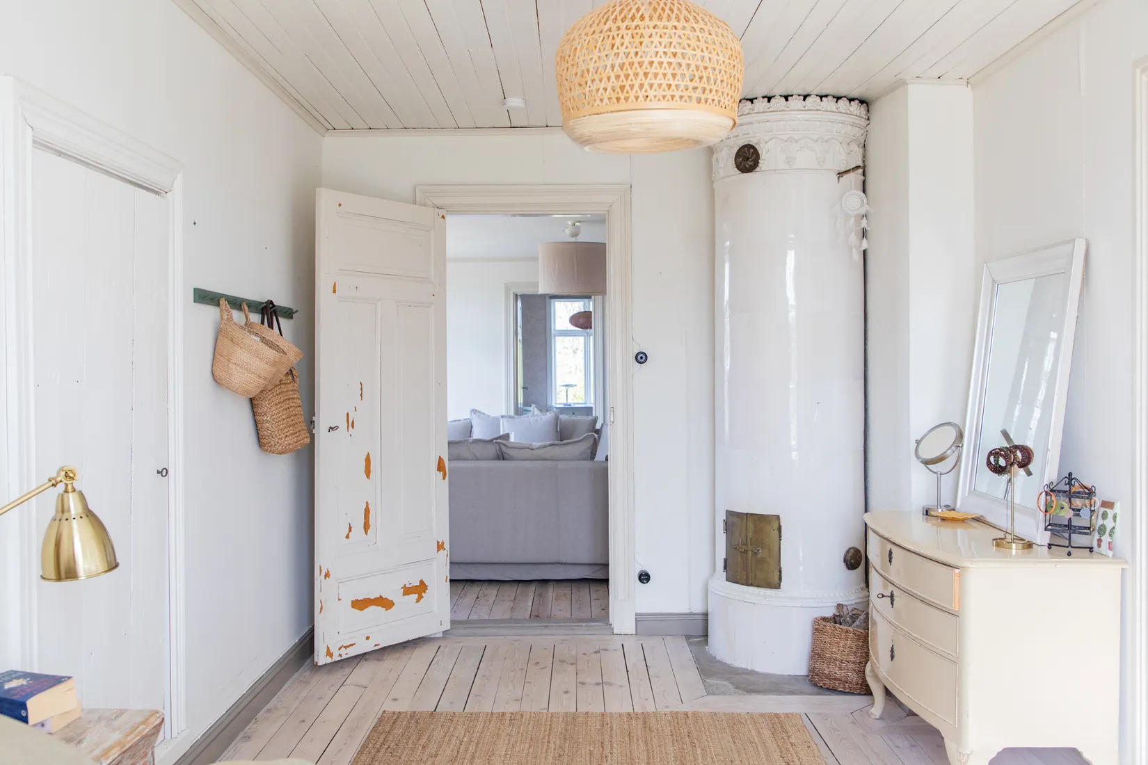 Gård/Skog, Holmsundsvägen 6, Björhövda, Norrtälje