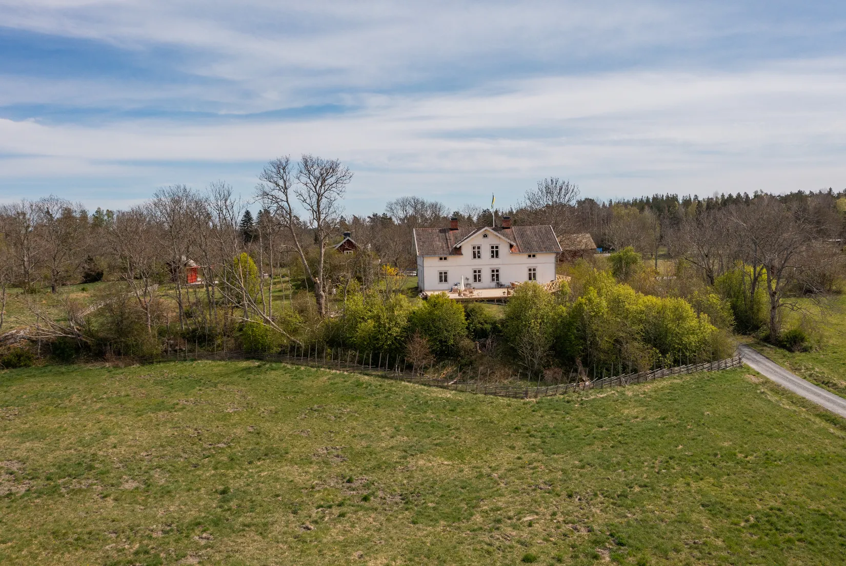 Gård/Skog, Holmsundsvägen 6, Björhövda, Norrtälje