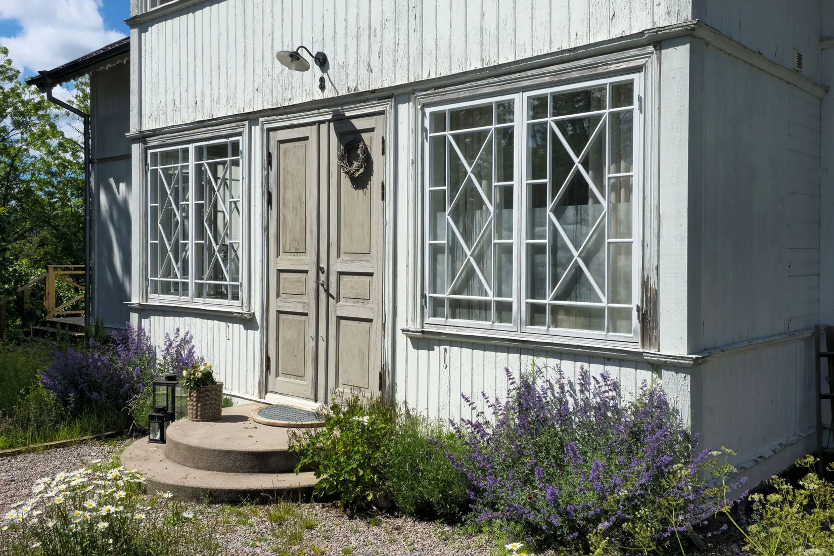 Gård/Skog, Holmsundsvägen 6, Björhövda, Norrtälje