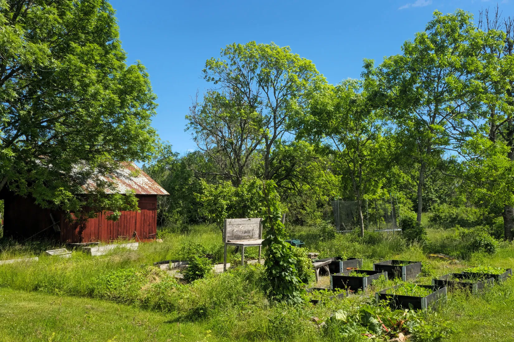 Gård/Skog, Holmsundsvägen 6, Björhövda, Norrtälje