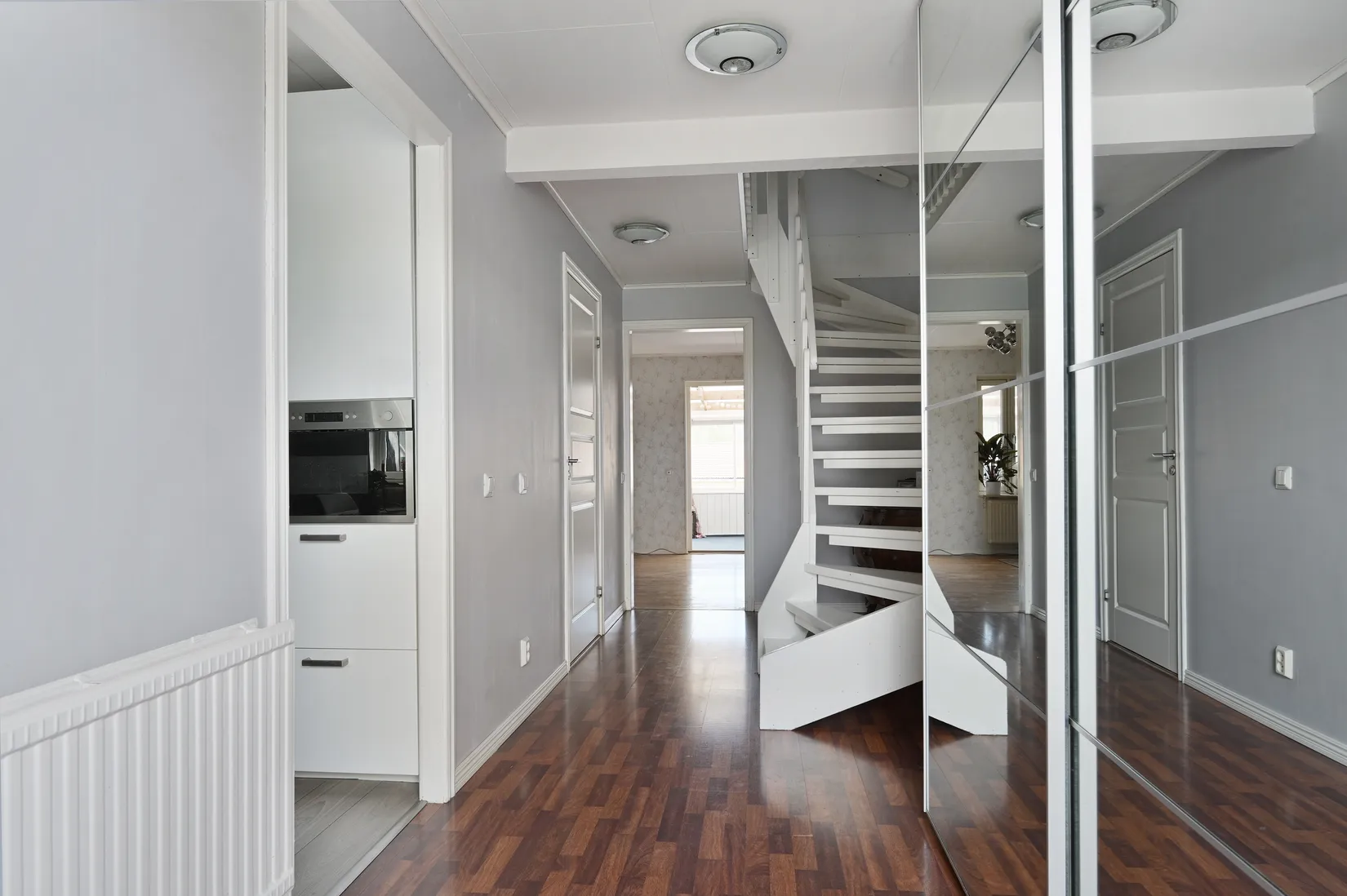 Radhus, Balettvägen 49, Huddinge
