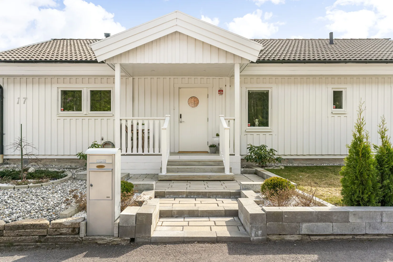 Villa, Rönnbärsvägen 17, Surahammar
