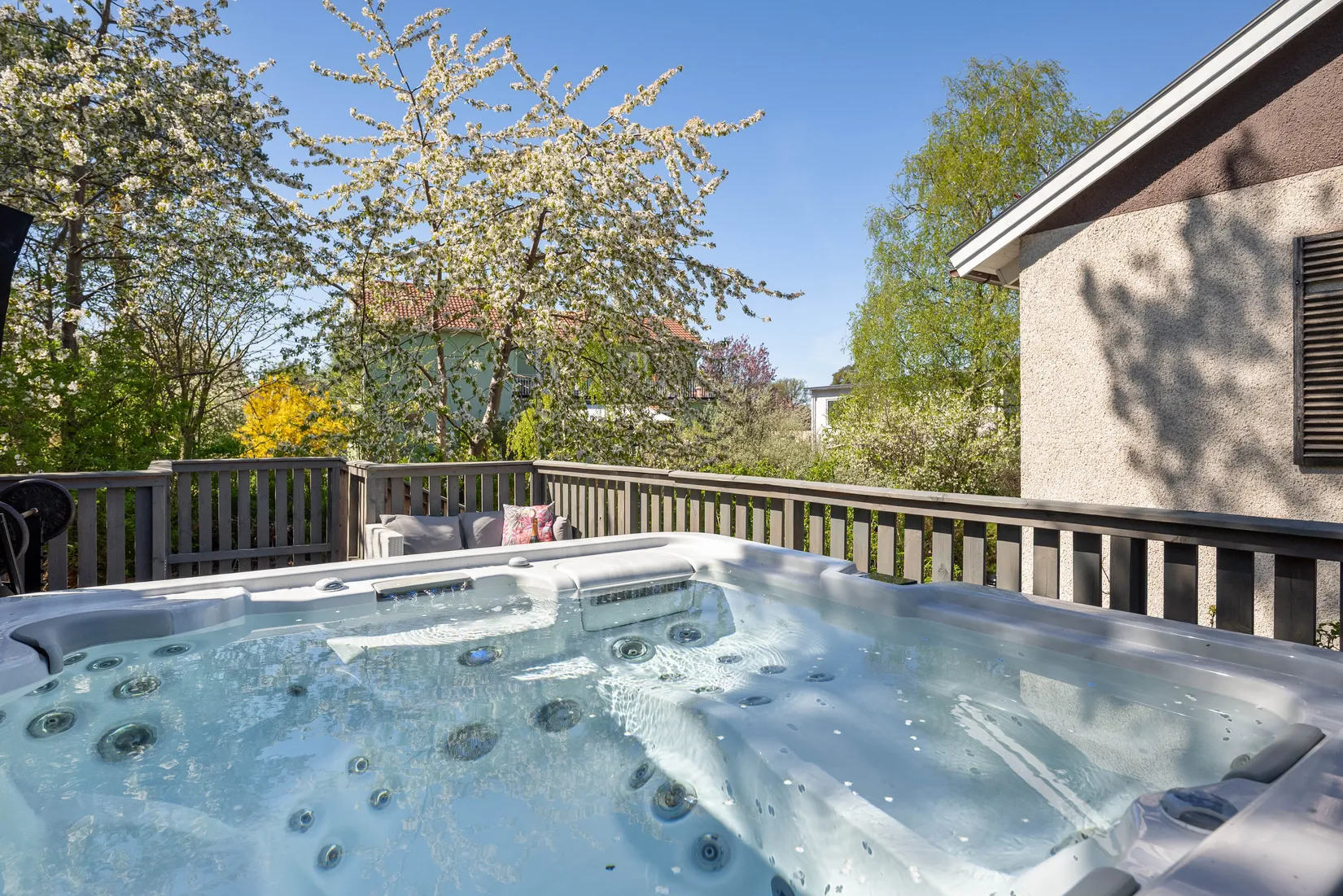 Villa, Radhus, Sämjevägen 23, Nälsta, Stockholm