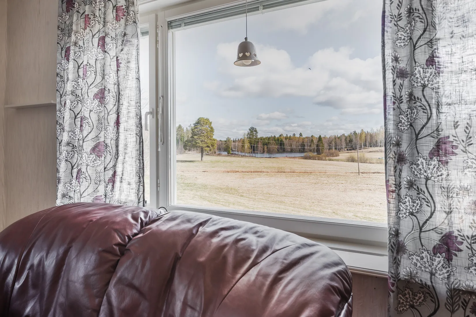 Villa, Dombäcksmark 108, Husum, Örnsköldsvik