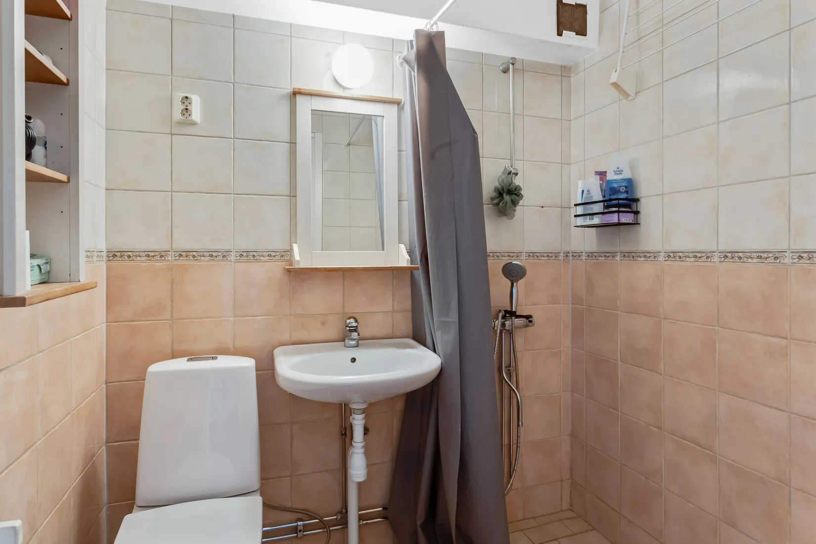 Bostadsrätt, Månstorpsvägen 18 1tr, Tullinge, Botkyrka