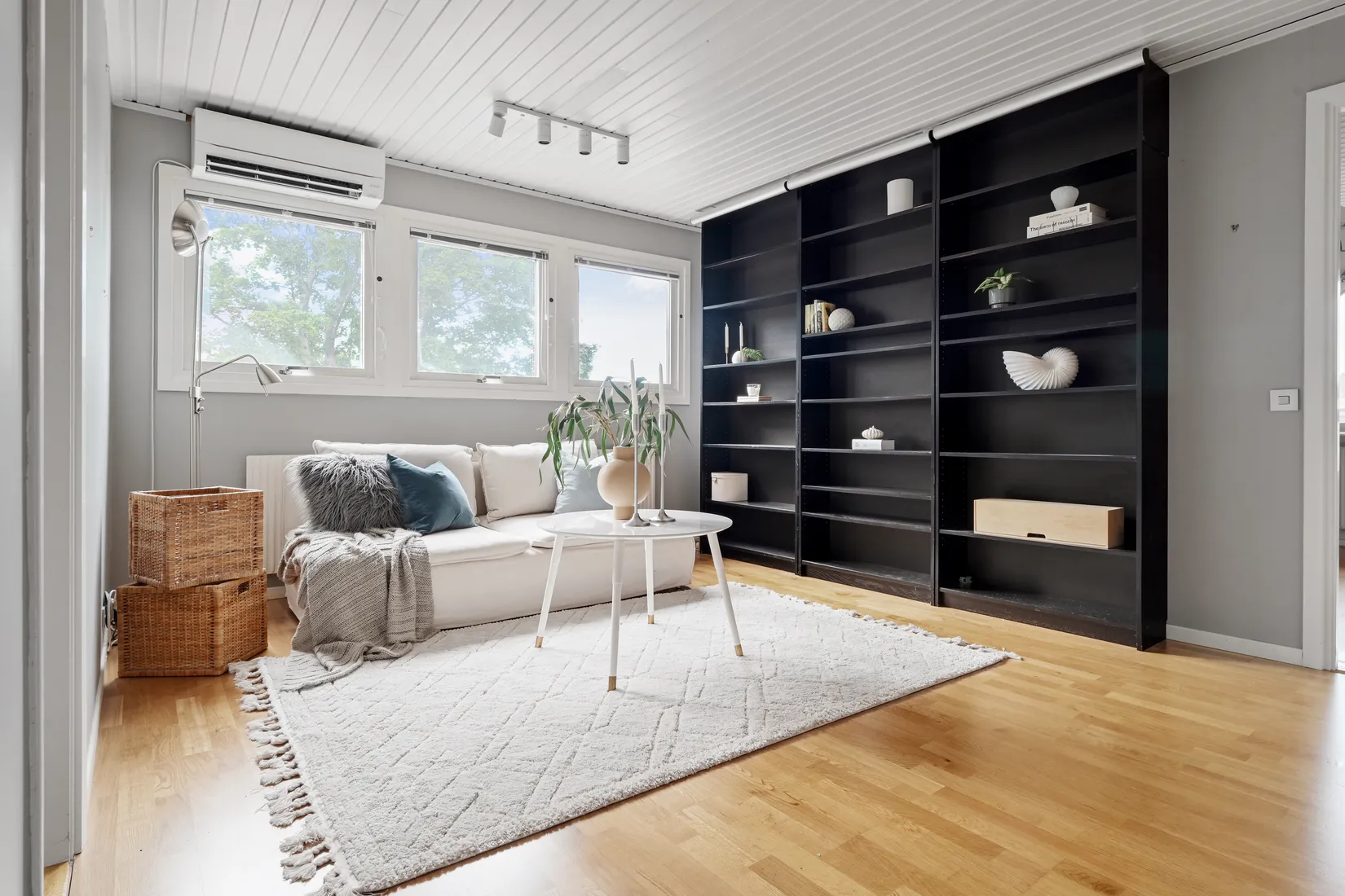 Villa, Holmbodavägen 34, Rotebro/Gillbo, Sollentuna