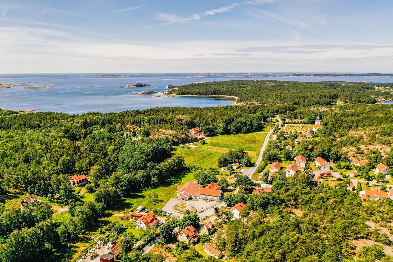Tomt, Tjärehällsvägen 15, 17, Tjärnö, Strömstad