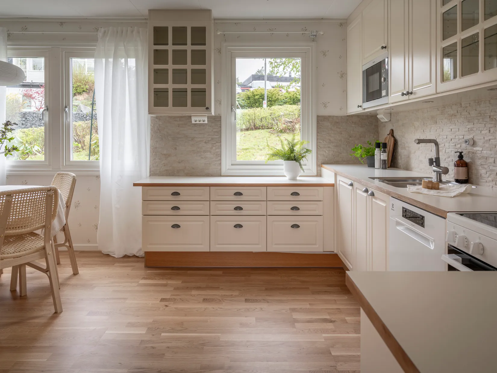 Villa, Amorinavägen 9, Fågelsången, Sollentuna