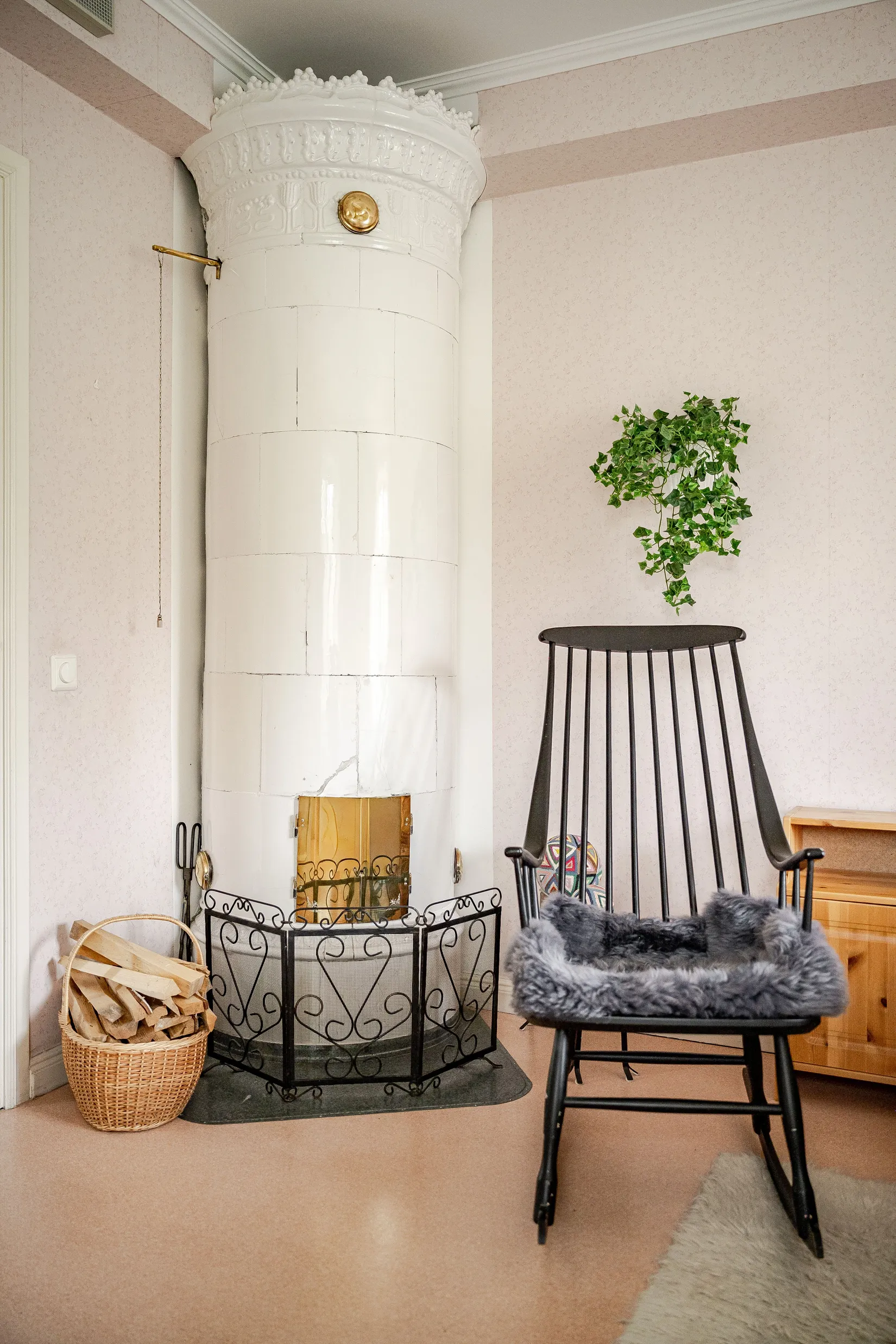 Bostadsrätt, Bruksraden 11, Åkers Styckebruk, Strängnäs